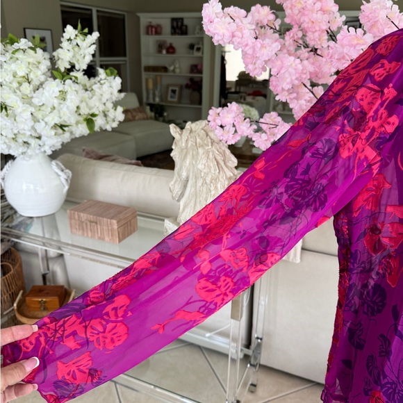 Hale bob Silk Beaded Fuchsia pink  floral blouse Sample Size=small - Picture 7 of 11